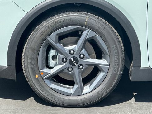 New 2026 Kia K4 LXS image 24