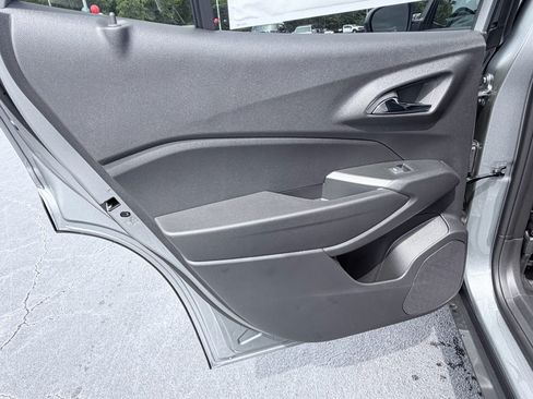 New 2026 Chevrolet Trax LS w/ LS Convenience Package FWD image 29