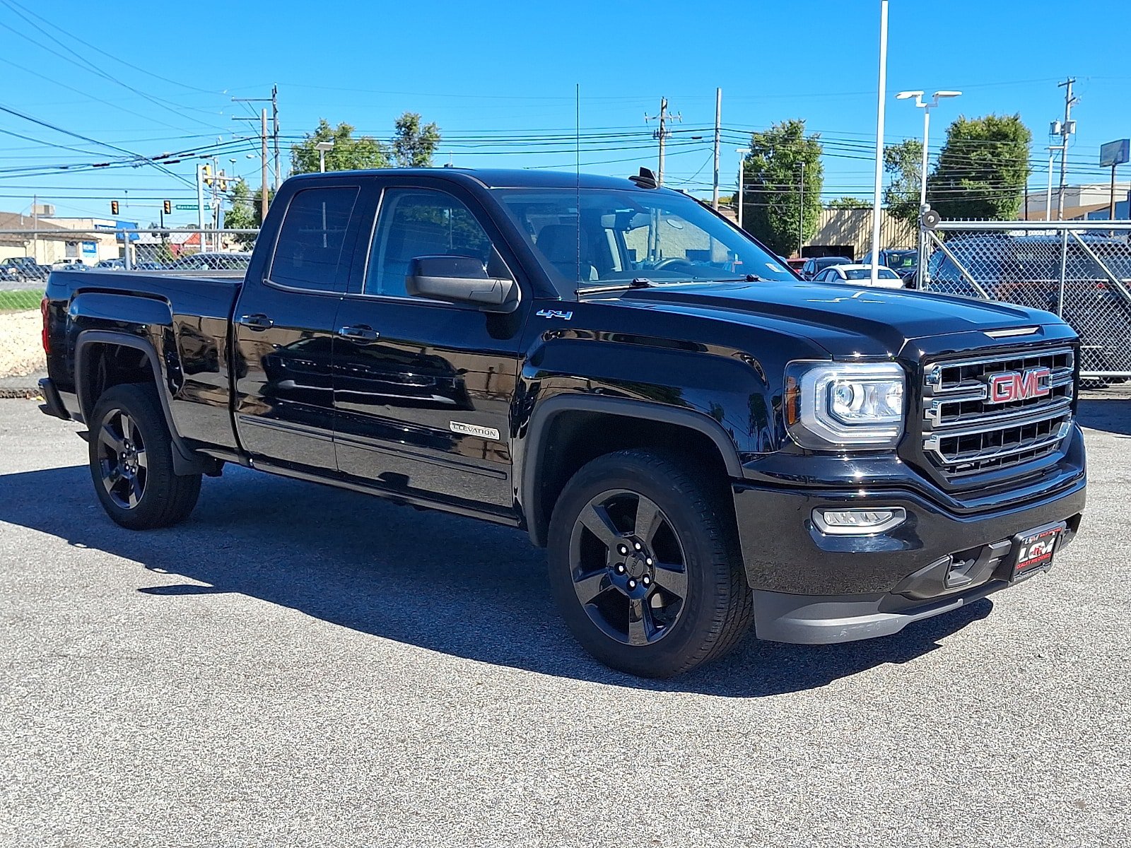 Used 2018 GMC Sierra 1500 4x4 Double Cab w/ Elevation Edition image 3