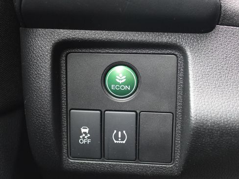 Used 2016 Honda HR-V EX image 28