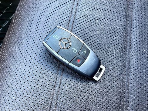 Used 2022 Mercedes-Benz GLE 450 4MATIC image 34