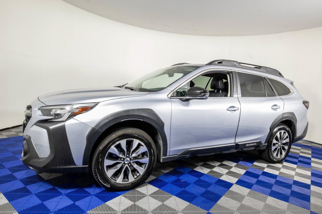 Used 2023 Subaru Outback Limited AWD/4WD image 2