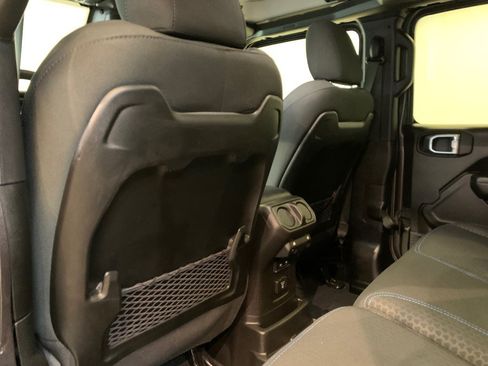 Used 2024 Jeep Wrangler Unlimited Rubicon 4xe w/ Convenience Group AWD/4WD image 41