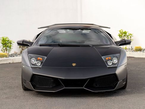 Used 2010 Lamborghini Murcielago LP 670-4 SV image 3