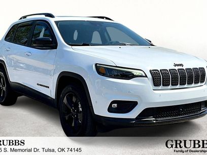 Used 2023 Jeep Cherokee Altitude Lux w/ Lux Elite Package