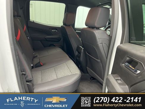 Used 2024 Chevrolet Colorado Z71 w/ Z71 Convenience Package 2 image 13