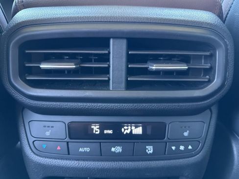 Used 2024 Honda Pilot Elite image 19