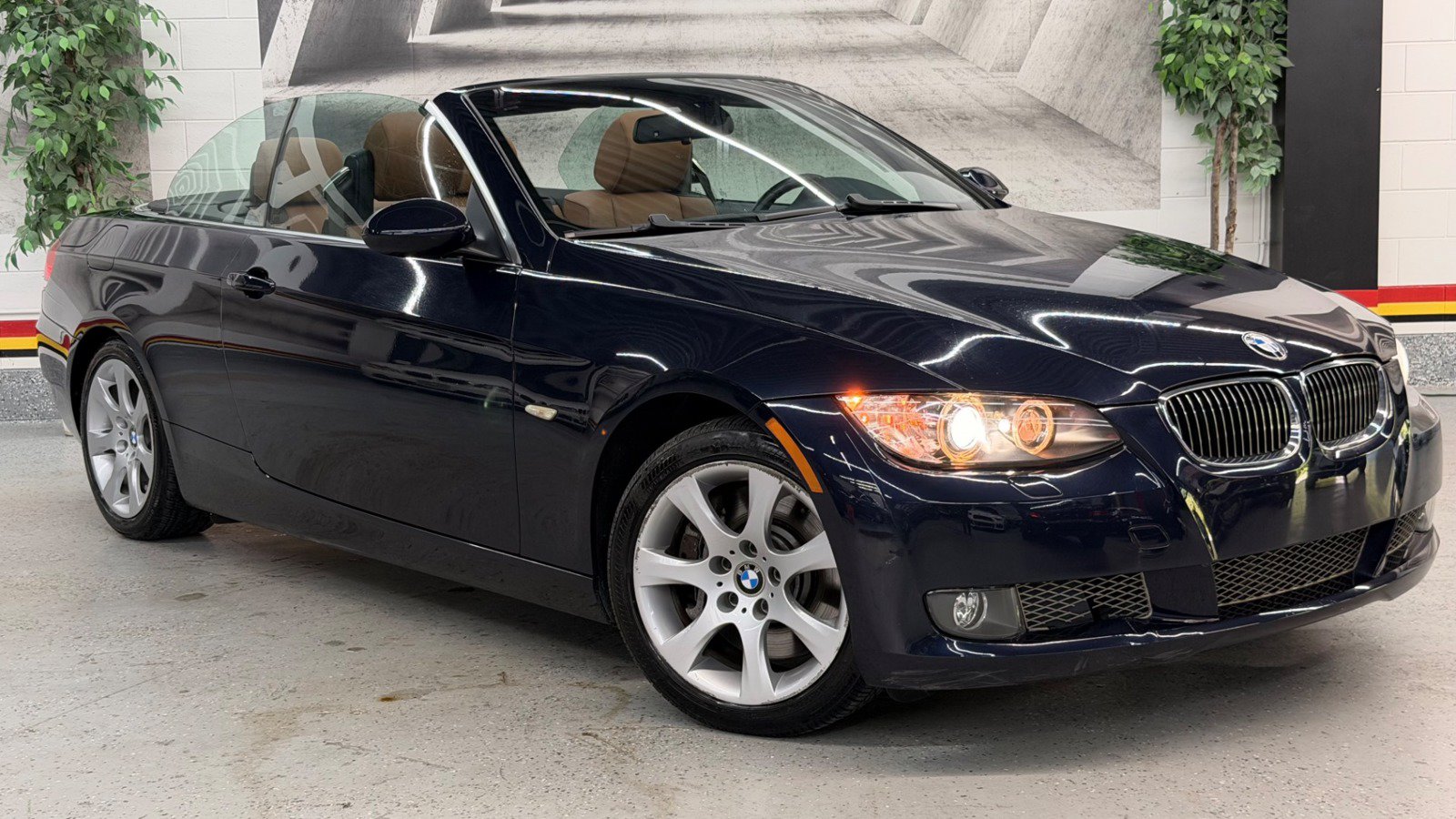 Used 2008 BMW 335i Convertible RWD image 1