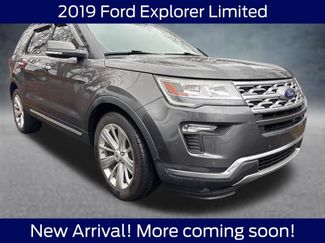 Used 2019 Ford Explorer Limited w/ Class III Trailer Tow Package video 1