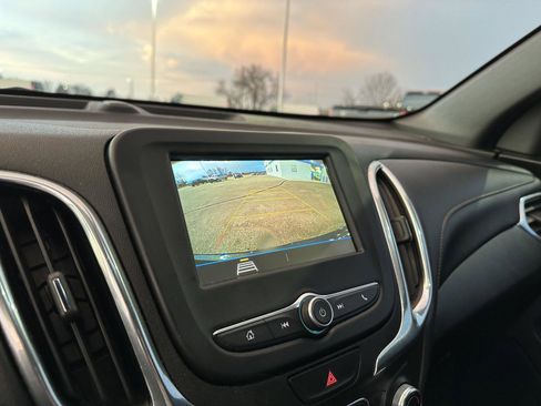 Used 2019 Chevrolet Equinox LT image 30