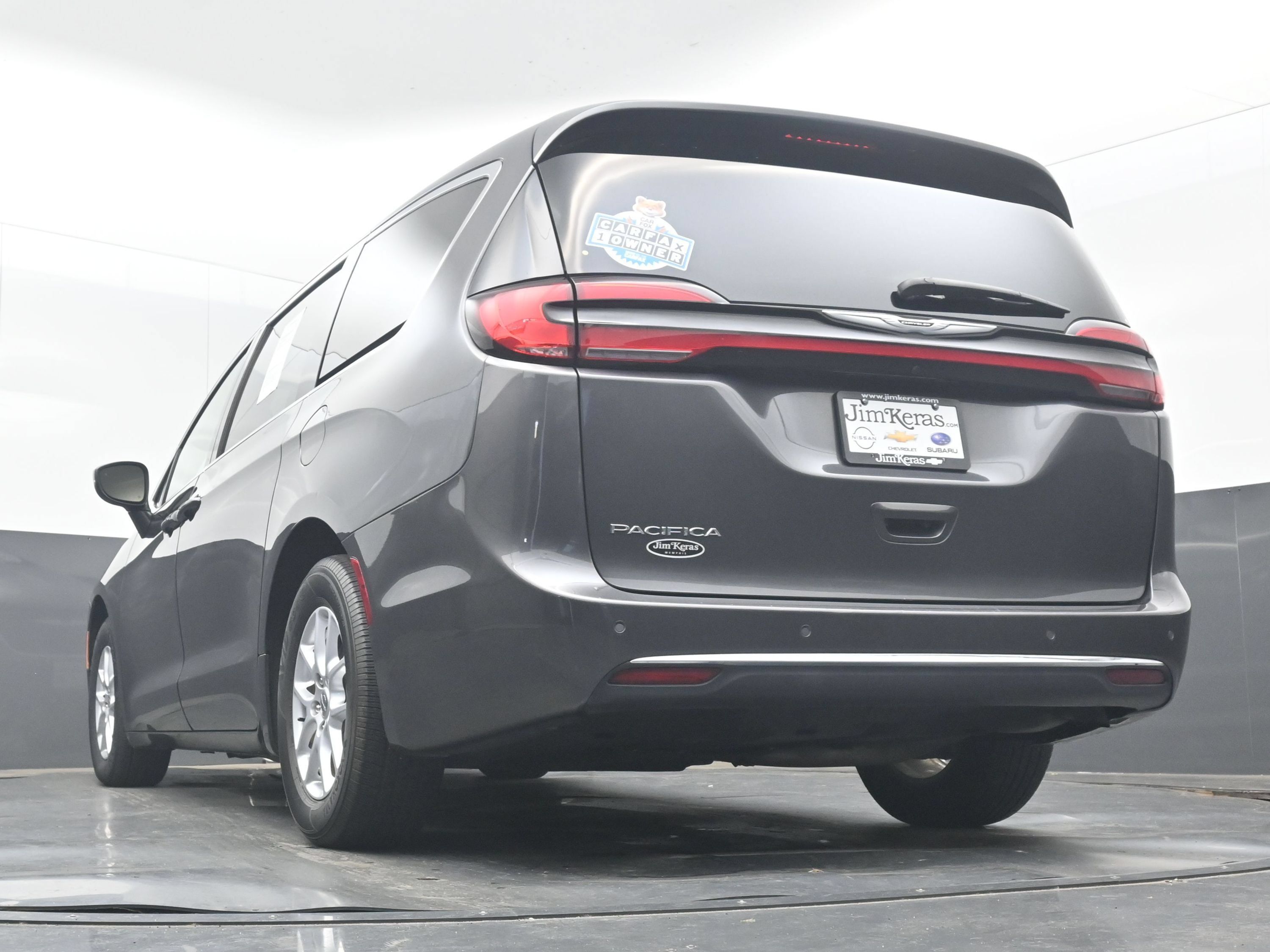 Used 2023 Chrysler Pacifica Touring-L FWD image 29