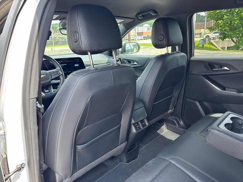 Used 2025 Chevrolet Equinox LT w/ Convenience Package II AWD/4WD image 22