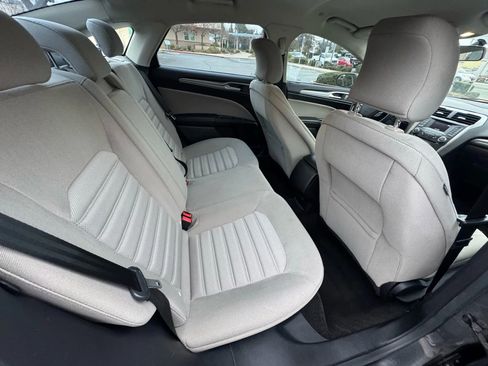 Used 2017 Ford Fusion S image 15