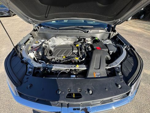 Used 2025 Chevrolet Trax LT image 27