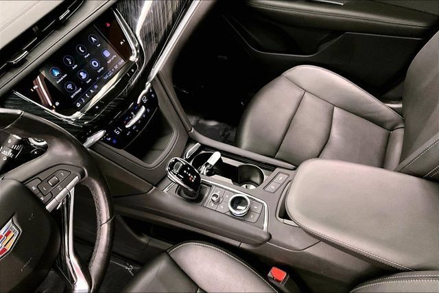 Used 2023 Cadillac XT6 Premium Luxury AWD/4WD image 17