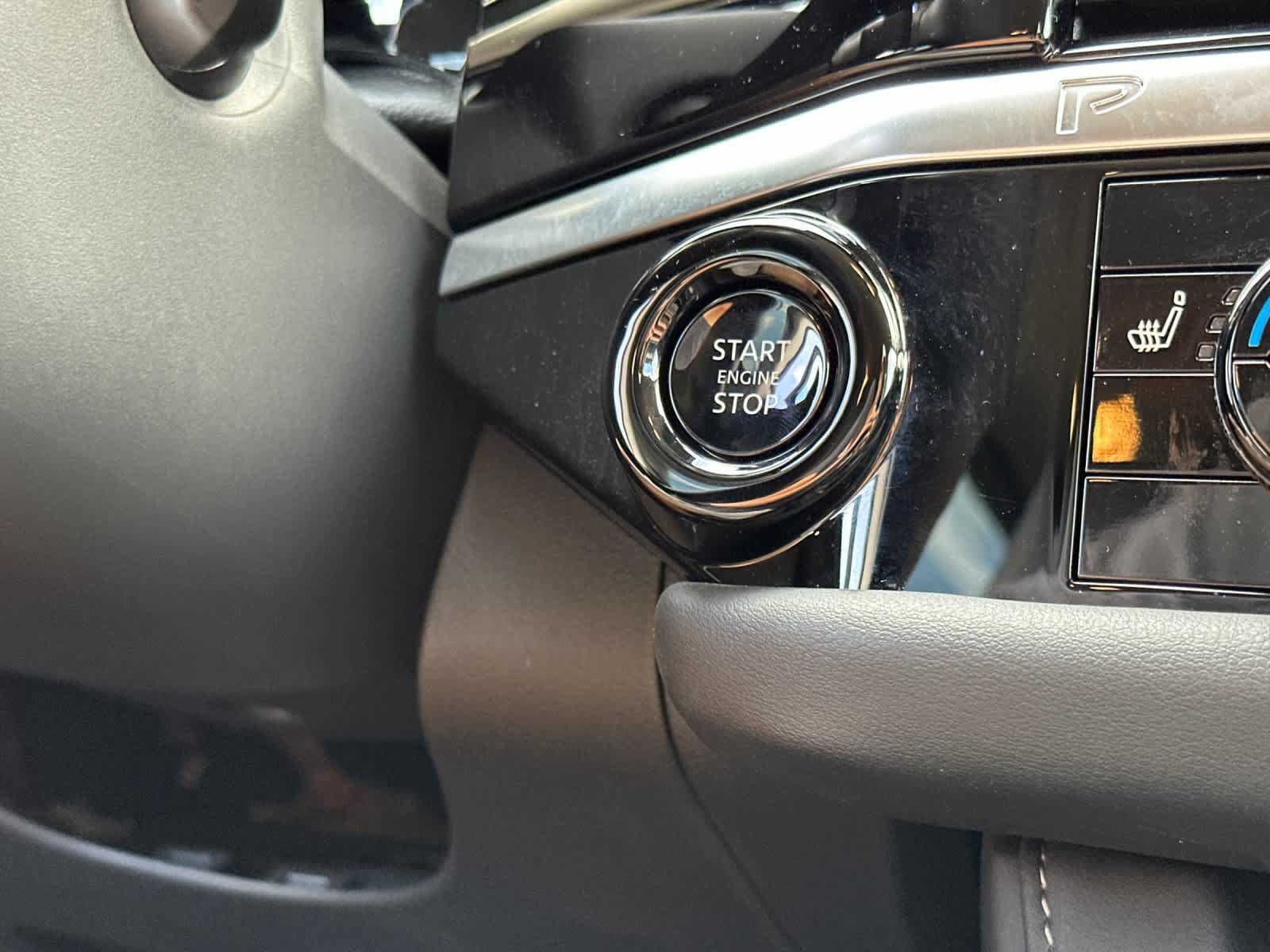 Used 2026 Nissan Pathfinder SL FWD image 24