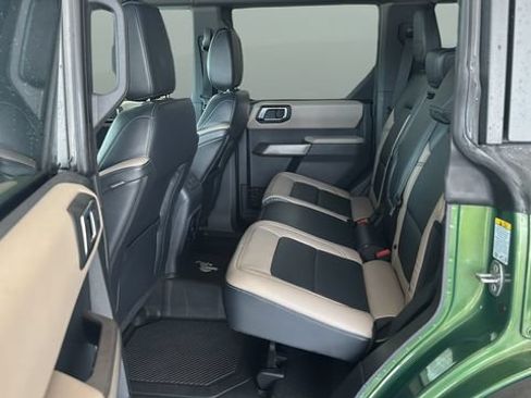Used 2023 Ford Bronco Wildtrak AWD/4WD image 19