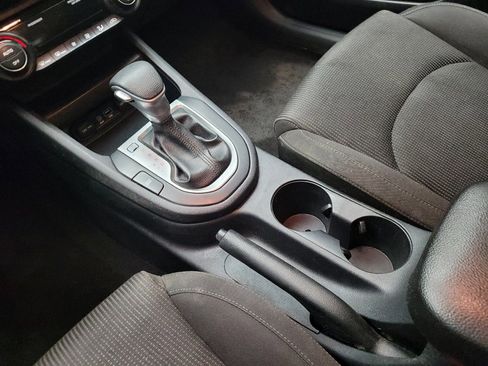 Used 2019 Kia Forte LXS FWD image 26