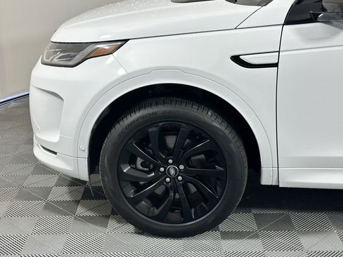 Certified 2025 Land Rover Discovery Sport S image 9
