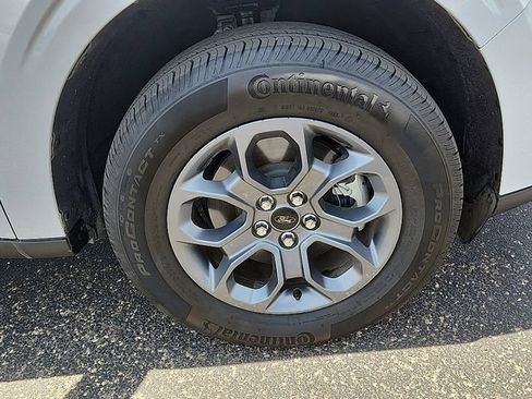Used 2025 Ford Maverick XLT w/ Equipment Group 302A AWD/4WD image 7