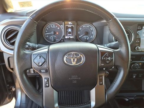 Used 2021 Toyota Tacoma TRD Sport image 28