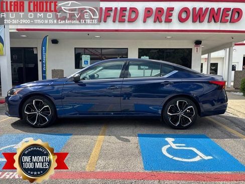 Used 2024 Nissan Altima 2.5 SR FWD image 1