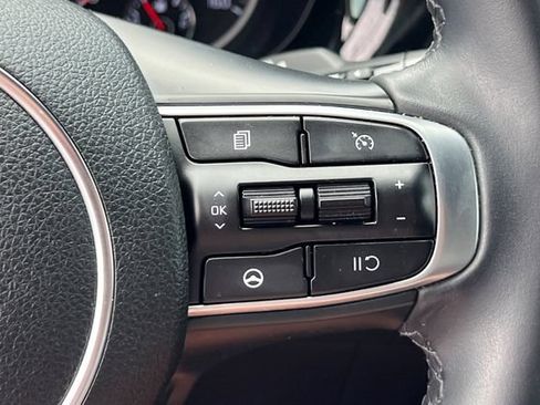 Used 2022 Kia K5 GT-Line FWD image 31