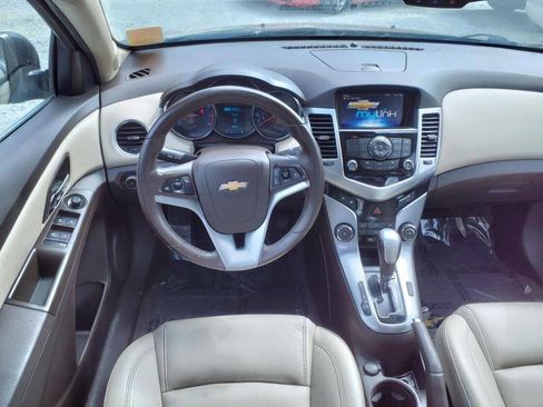 Used 2014 Chevrolet Cruze LTZ image 10