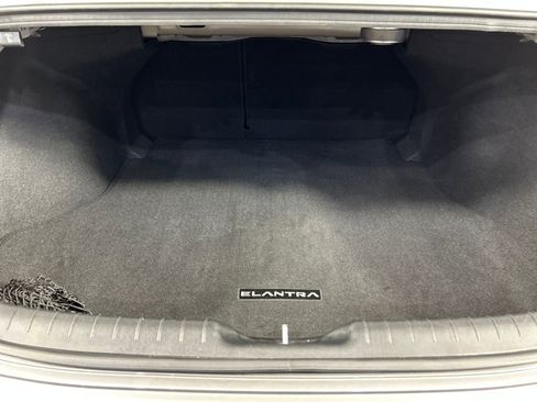 Certified 2024 Hyundai Elantra Limited image 20
