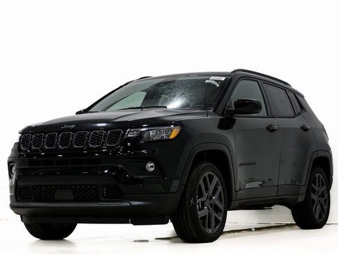 New 2026 Jeep Compass Latitude w/ Sun and Sound Group image 3