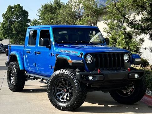 Used 2021 Jeep Gladiator Rubicon AWD/4WD image 2
