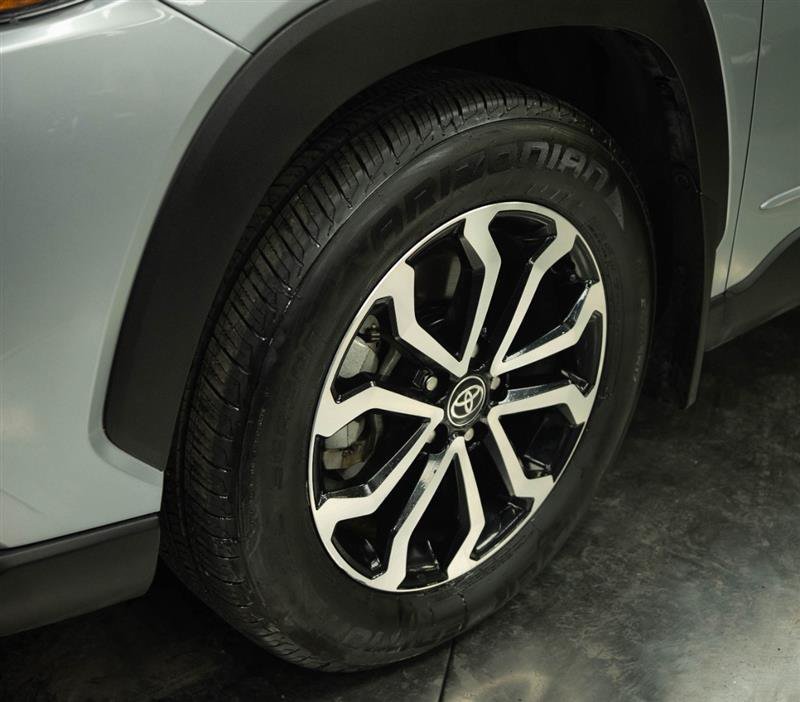 Used 2023 Toyota Corolla Cross AWD Hybrid image 4