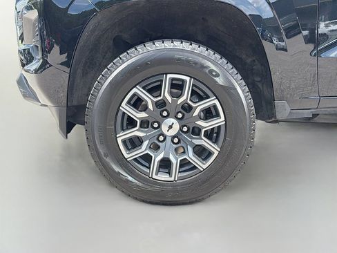 Used 2023 Chevrolet Colorado Z71 w/ Z71 Convenience Package 2 AWD/4WD image 34
