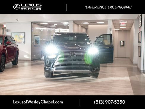 Used 2024 Lexus LX 600 4WD w/ Appearance Package image 35