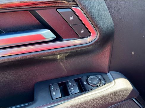 Used 2025 Chevrolet Silverado 1500 LT Trail Boss w/ Protection Package image 18