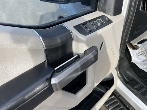 Used 2019 Ford F250 XLT w/ XLT Value Package image 17