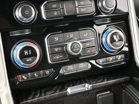 Used 2024 GMC Yukon XL Denali w/ Max Trailering Package image 24