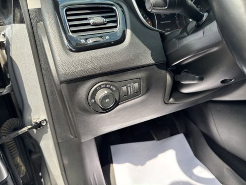 Used 2019 Jeep Compass Limited AWD/4WD image 24