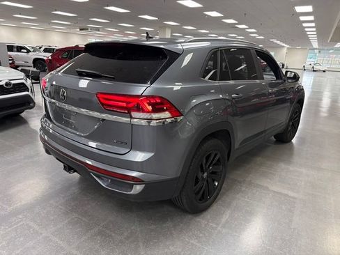 Used 2023 Volkswagen Atlas Cross Sport SE w/ Black Wheel Package AWD/4WD image 7