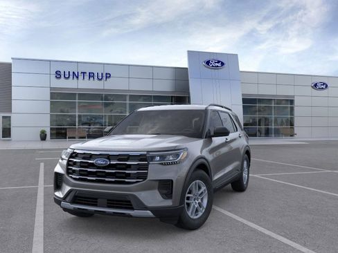 New 2026 Ford Explorer Active image 2