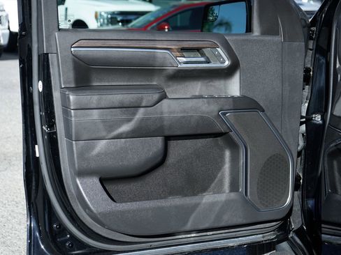 Used 2022 Chevrolet Silverado 1500 LT image 14