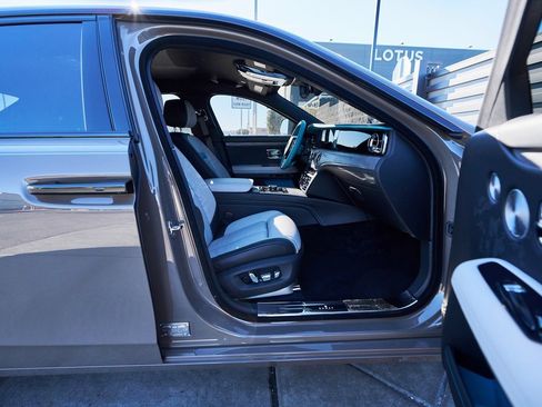 Used 2025 Rolls-Royce Ghost image 22