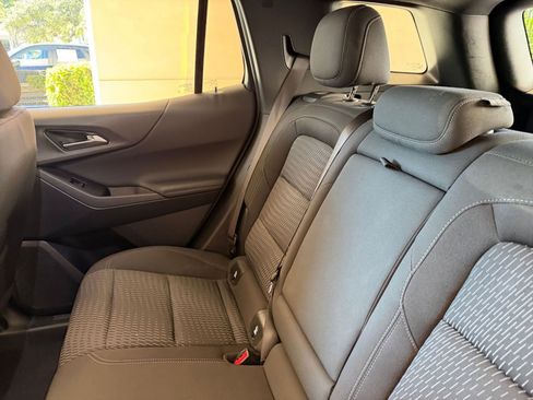 Used 2025 Chevrolet Equinox LT image 33