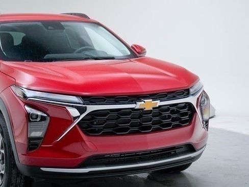 New 2026 Chevrolet Trax LT image 13