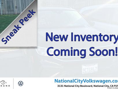 Used 2022 Volkswagen Tiguan SE w/ Panoramic Sunroof Package