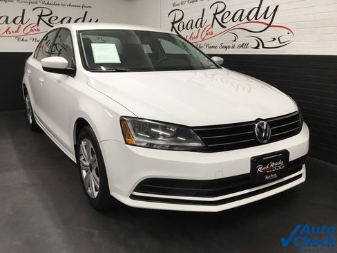 Used 2017 Volkswagen Jetta S w/ Jetta S Cold Weather Package image 3