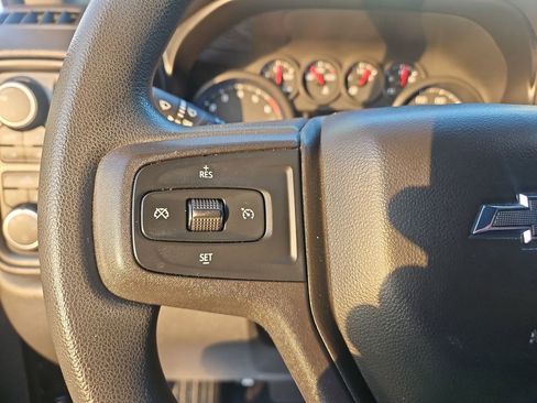 Used 2019 Chevrolet Silverado 1500 Custom Trail Boss w/ Custom Convenience Package image 17