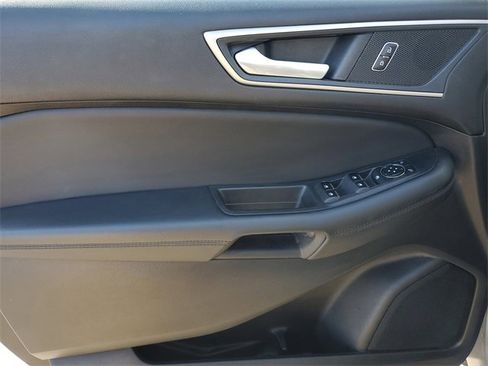 Used 2024 Ford Edge SEL image 22