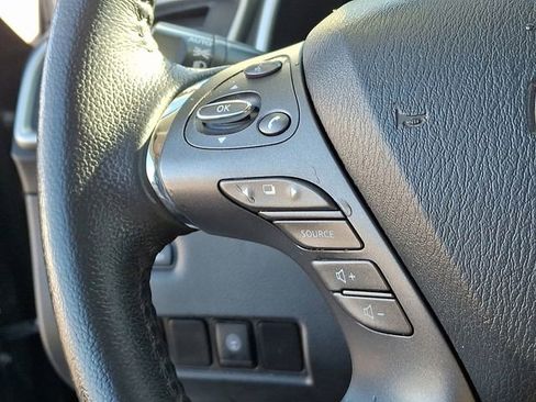 Used 2020 Nissan Murano SV image 23