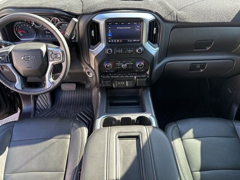 Used 2020 Chevrolet Silverado 1500 LT Trail Boss AWD/4WD image 34